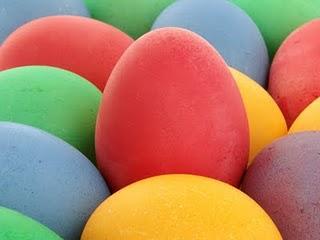 huevos multicolores