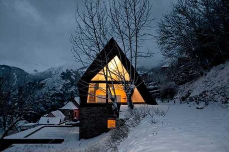 Una casa en la montaña