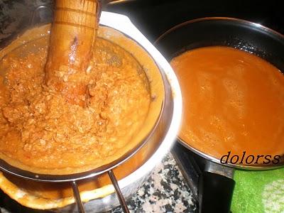 CUCURUCHOS DE MARISCO CON SALSA DE NÉCORAS