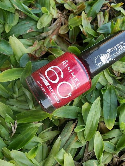 Uñas dominicales para la alfombra roja.