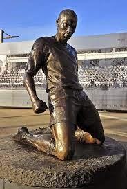 Top 5 de esculturas de futbolistas