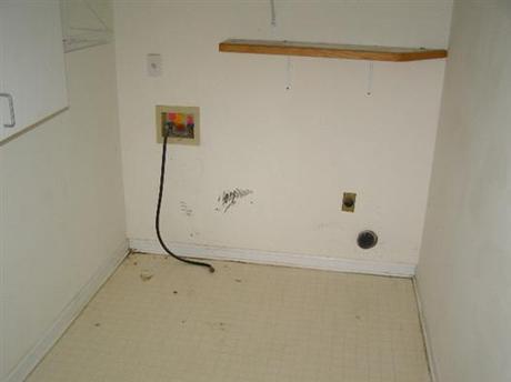 Antes/Después – Un cuarto para la lavadora muy alegre limpieza decoración lavandería decoración diy lavandería decoración en blanco decoración de interiores cuarto de la lavadora blog estilo nórdico antes después decoración