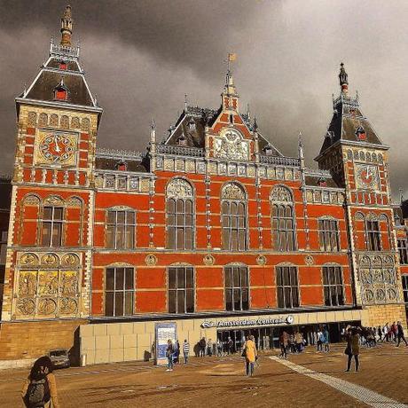 Estación Central de Ámsterdam-Amsterdam Centraal