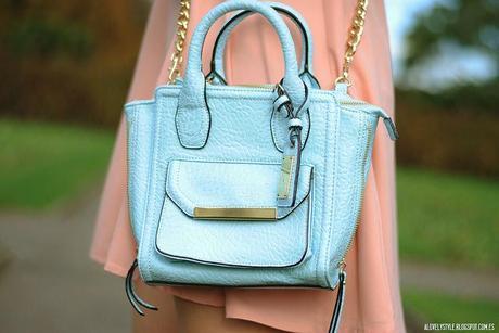 Look of the day: walG dress & Blue bag lovelystyle (1)