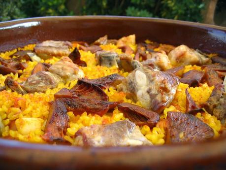 ARROZ AL HORNO CON NÍSCALOS Y COSTILLAS DE CERDO.