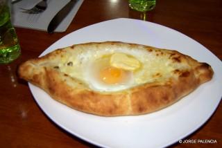 KHACHAPURI ACHARULI EN TELAVI