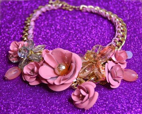 Collar de Flores rosas con cadena // Flowers Necklace with Chain