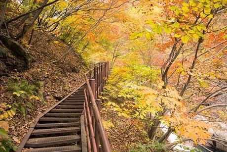 Otoño en Seoraksan I: La cascada de Biryeong