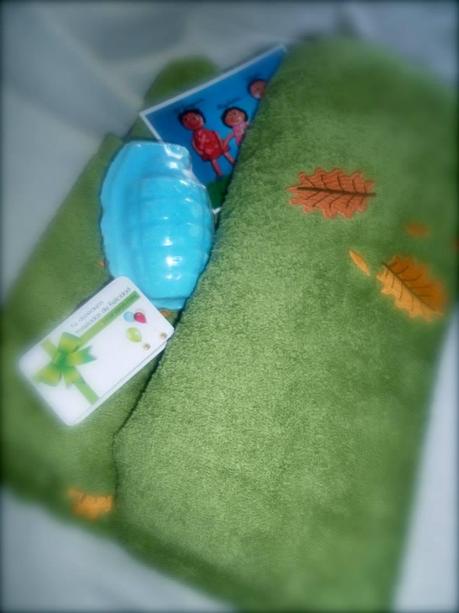 cosmética gourmet, bombas de baño, aceites esenciales, muffins, cremars, cremas, tulipas, torbellinos, gel, esponja, jabon natural, mantequilla, cosmética natural, 