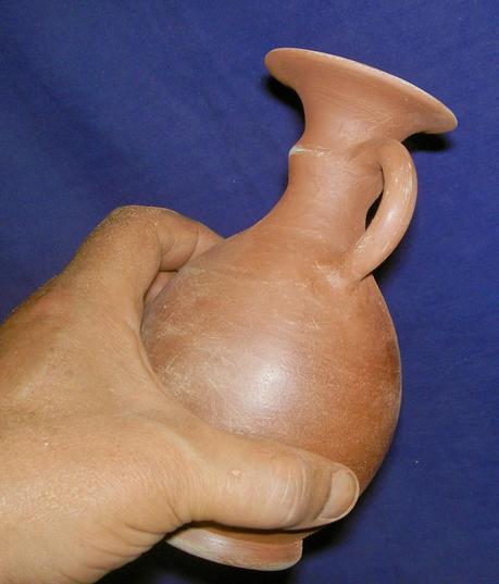 Cerámicas fenicias y tartésicas