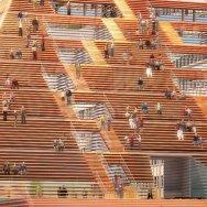 PARIS TRIBUNE 4 PARIS TRIBUNE 4