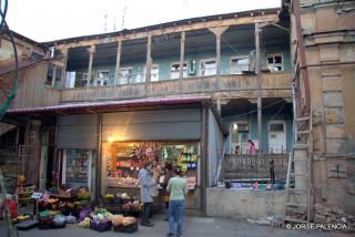 CASA DEL CASCO ANTIGUO DE TBILISI