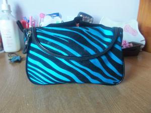 Request: ¿Que hay en mi Necessaire? 100_2341