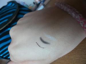 Request: ¿Que hay en mi Necessaire? 100_2353