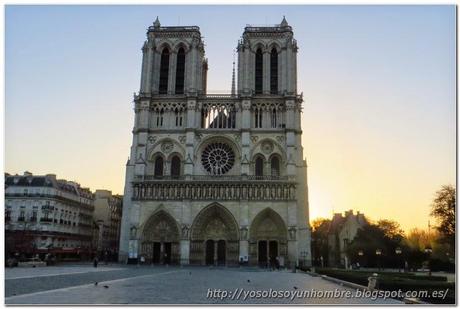 Fachada de la Catedral de Notre Dame