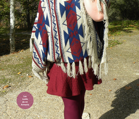 http://www.loslooksdemiarmario.com/2014/11/poncho-etnic-viste-con-amelia-outfit.html