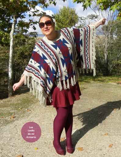 http://www.loslooksdemiarmario.com/2014/11/poncho-etnic-viste-con-amelia-outfit.html