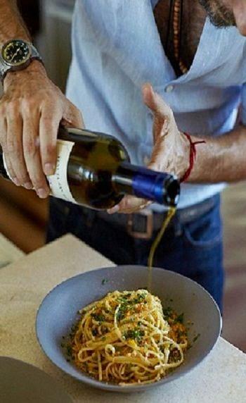 Blondes prefer Gentlemen