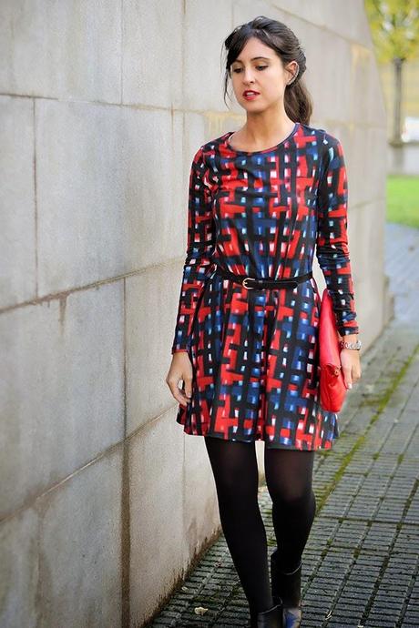 Gabardina y botines: Asos/ Bolso: Suiteblanco/ Vestido:Ri...