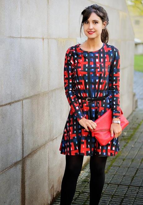 Gabardina y botines: Asos/ Bolso: Suiteblanco/ Vestido:Ri...