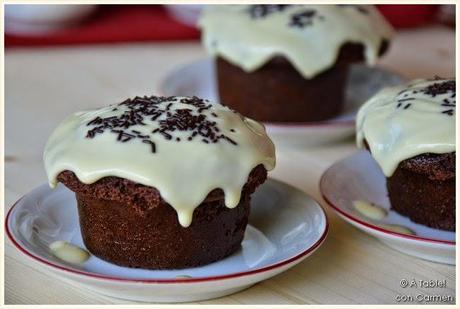 Magdalenas de Chocolate y Ganaché de Chocolate Blanco