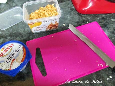 CANAPES, CON CRUJIENTE DE CEBOLLA, Y PIPAS