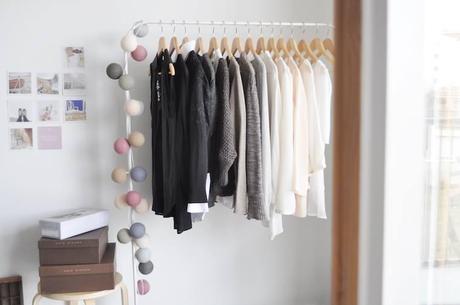 Looks Street: Black leather Jacket