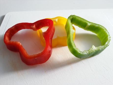 HUEVOS EN PIMIENTOS HUEVOS EN PIMIENTOS