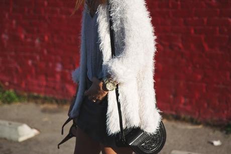 Silver_Lake-Leather_Mini_Skirt-Urban_Outfitters-Fluffy_Jacket-Outfit-Street_Style-Los_Angeles-