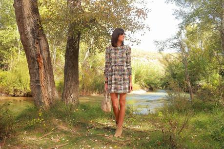 Vestido estampado + Botines camperos