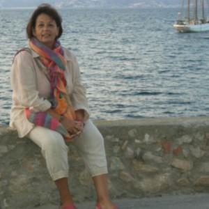 Carmen Osan a lectures al jardí