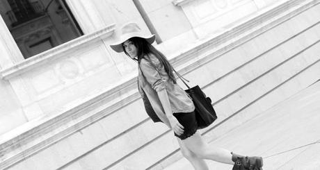 street style barbara crespo dear tee tshirt hake bag bad fashion blogger outfit blog de moda street style barbara crespo dear tee tshirt hake bag bad fashion blogger outfit blog de moda