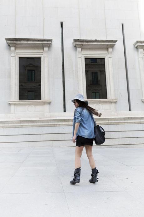 street style barbara crespo dear tee tshirt hake bag bad fashion blogger outfit blog de moda street style barbara crespo dear tee tshirt hake bag bad fashion blogger outfit blog de moda