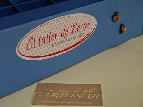 Expositor en cartonnage.