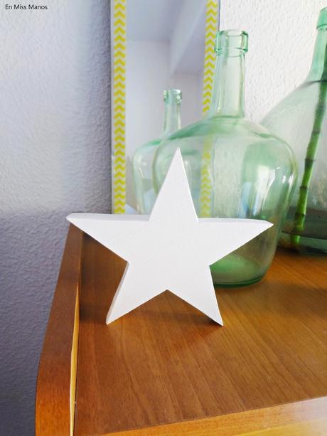 Piña y estrellas de madera Piña y estrellas de madera