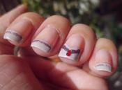 Manicura francesa gris piedrecita