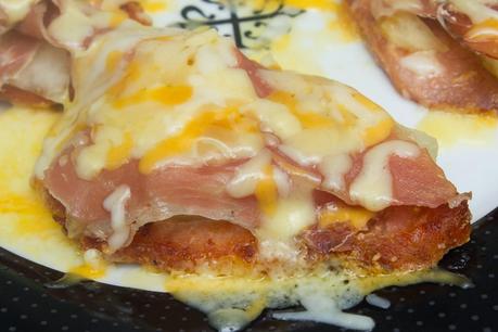 Cinta de lomo con melón y jamón gratinada a los 4 quesos