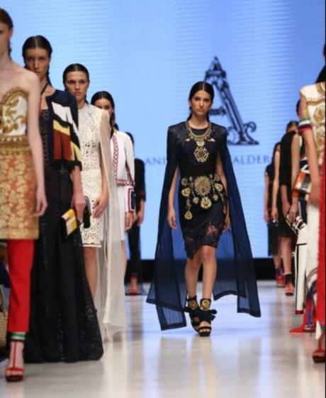 Desfile Ani Alvarez Calderon - LIFWEEKPV15