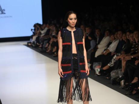 Desfile Ani Alvarez Calderon - LIFWEEKPV15