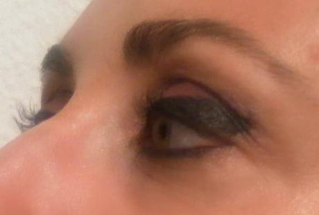 Look Morado y probando Eyeliner líquido y de cumple