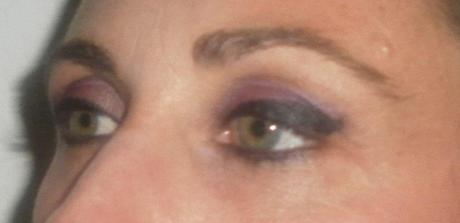 Look Morado y probando Eyeliner líquido y de cumple