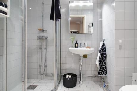 Piso pequeño con amplio salón y terraza comunitaria terrazas comunitarias ático piso pequeño decoración interiores espacios pisos pequeños distribución diáfana diseño de interiores blog decoración de salones decoración de interiores cocinas blancas pequeñas