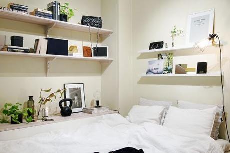 Piso pequeño con amplio salón y terraza comunitaria terrazas comunitarias ático piso pequeño decoración interiores espacios pisos pequeños distribución diáfana diseño de interiores blog decoración de salones decoración de interiores cocinas blancas pequeñas