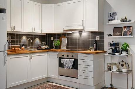 Piso pequeño con amplio salón y terraza comunitaria terrazas comunitarias ático piso pequeño decoración interiores espacios pisos pequeños distribución diáfana diseño de interiores blog decoración de salones decoración de interiores cocinas blancas pequeñas