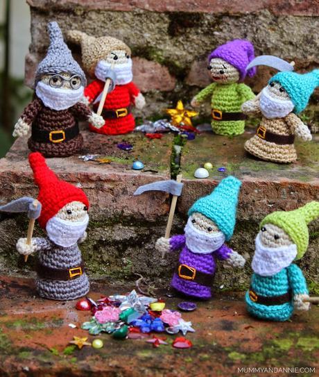 BLANCANIEVES Y LOS 7 ENANITOS AMIGURUMI