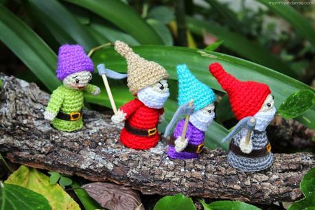 BLANCANIEVES Y LOS 7 ENANITOS AMIGURUMI