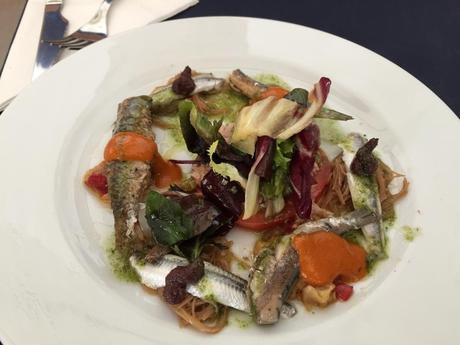 Ensalada de pescado azul