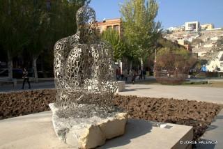 ESCULTURA EN LA CASCADA, YEREVÁN