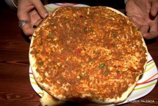 LEHMEYUN EN EL RESTAURANTE TOHPATYH, YEREVÁN