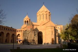 IGLESIA DE KATOGHIKE, YEREVÁN